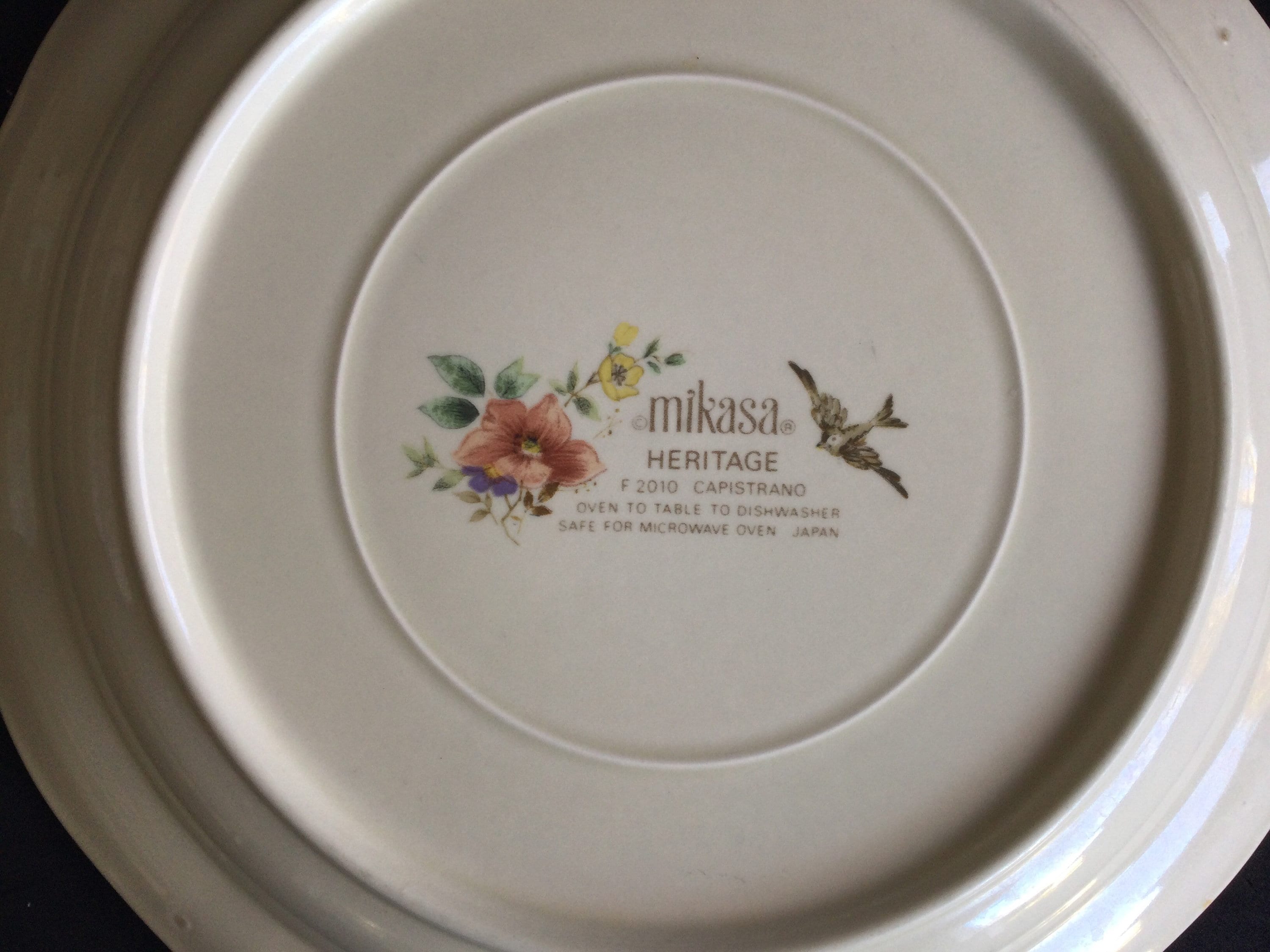 Mikasa Heritage F2010 Capistrano Dinnerware Collection, Japan Made