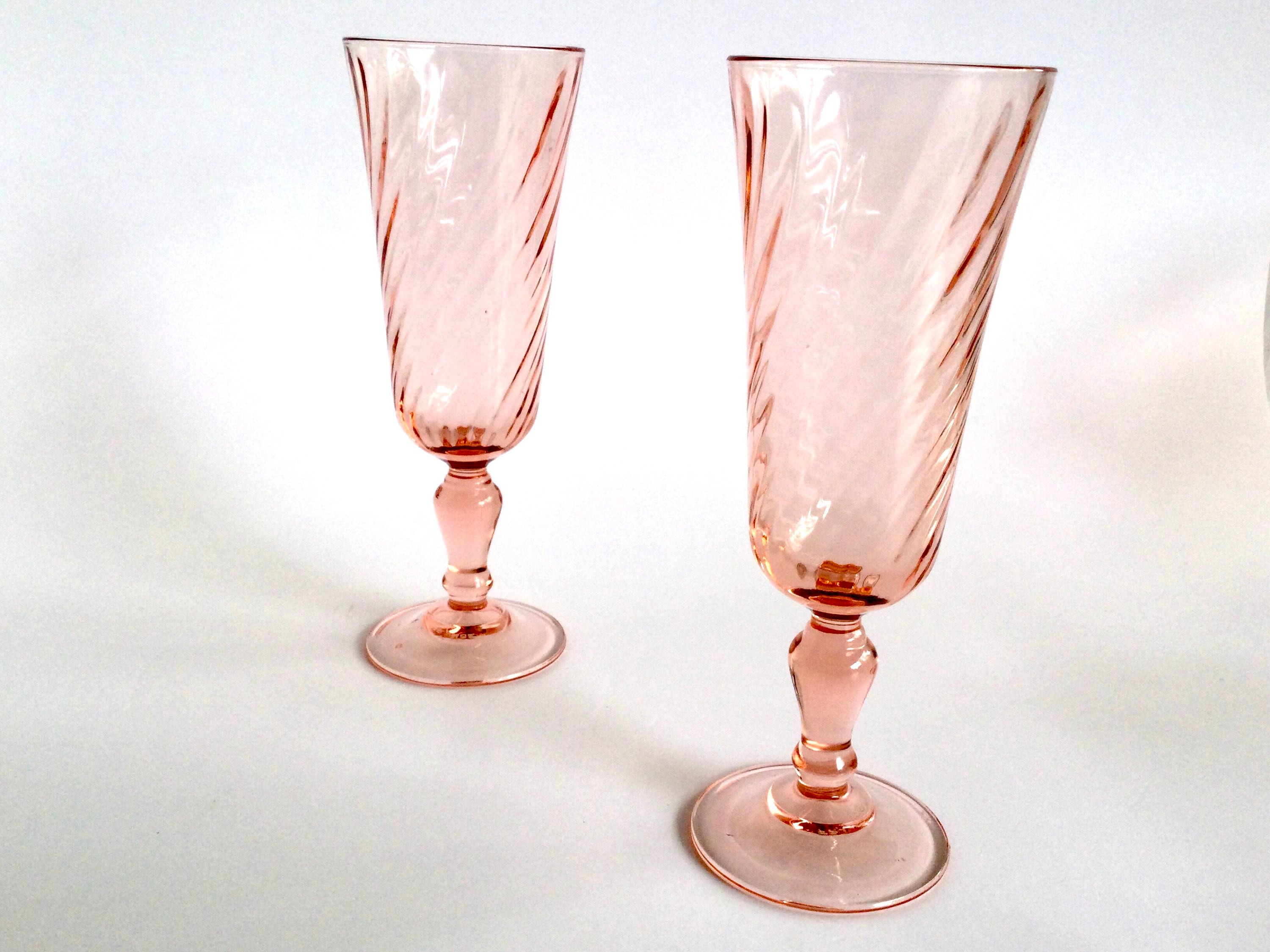 Arcoroc Rosaline ピンクグラス：ヴィンテージのフランス製ステム