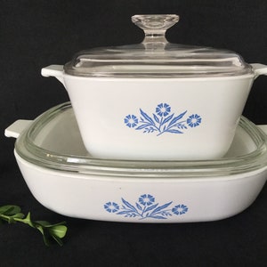 Corning Ware Blue  Cornflower square casseroles P-10-B, P-1 - 3/4-B, 4 pieces with Pyrex lids