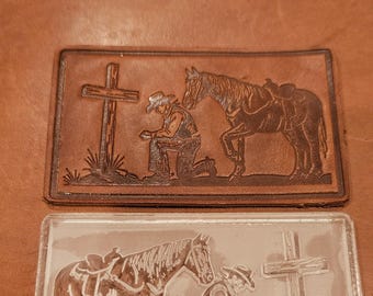 Sello acrílico del vaquero orando: herramienta de repujado en cuero de inspiración cristiana occidental