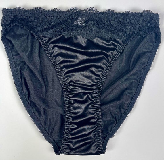 Briefs, XL Female Underwear. New. Negotiable