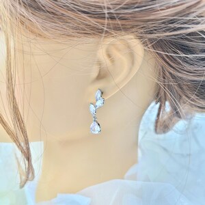 Tiny Teardrop with Leaf Earring. Tiny Leaf with Teardrop Earring. Rose gold leaf Earring. Gold , Silver Leaf with Teardrop Earring.-3colors