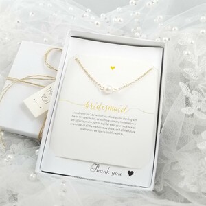 Personalized Bridesmaid Necklace. Bridesmaid Pearl Necklace. Bridesmaid Gold Necklace.