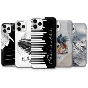Strumenti musicali, pianoforte, chitarra, violino, spartiti. Custodia per telefono personalizzata con il tuo nome per iPhone, Samsung, Huawei.