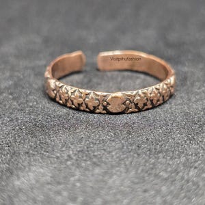 Handmade Copper Therapy Ring: Adjustable Healing Band for Arthritis Relief