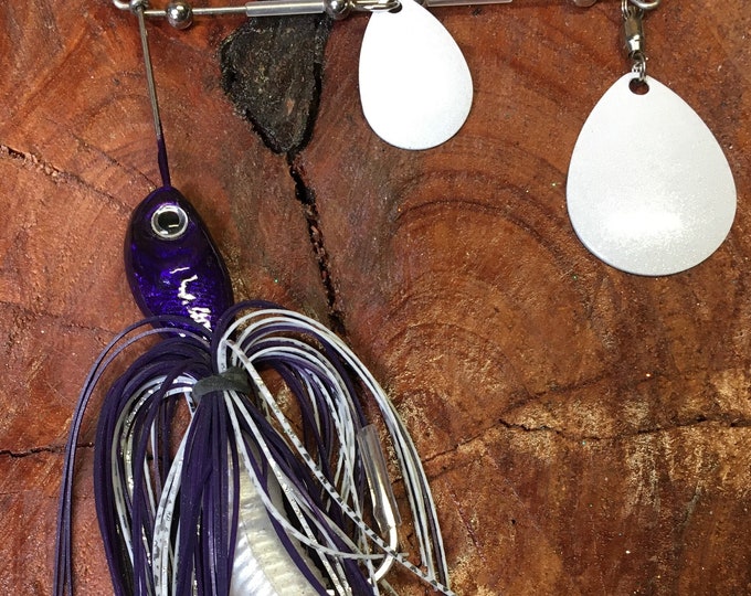 Dino Spinnerbait, 1 oz heads with soft plastic minnow No:2