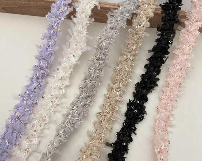 Floral Lace Trim - Costume Design, Sewing Embellishment (Sold by 1 Yard)
