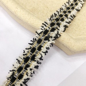 Sari Silk Ribbon super bulky yarn - Brown -Sari Silk Ribbons - Silk Strips  - Great for Mixed Media, Rug making, Jewellery | 25+ yards