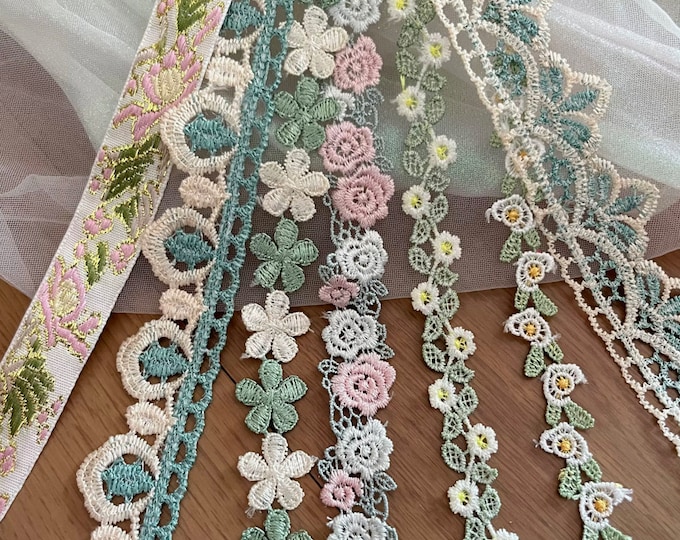 Floral Embroidery Lace Trim, Costume Design, Bridal Sewing, Sold by 1 Yard