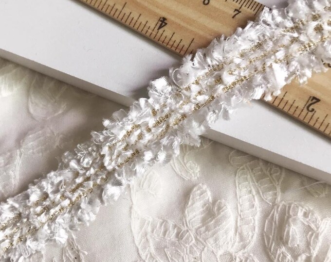 White Ribbon Lace Trim, Sewing Embellishment, Bridal Headwear (1 Yard)