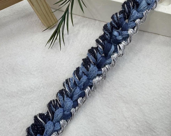 Costume Design Lace Trim, Sewing Embellishment, Bridal Trim - Sold by 1 Yard