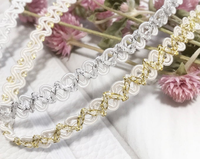 Bridal Lace Trim, Costume Design Sewing Embellishment, Sold by 1 Yard