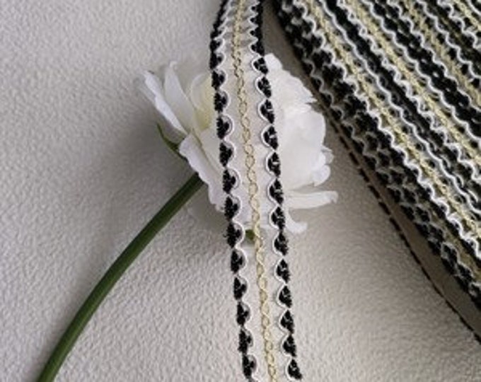 Black & White Lace Trim, Costume Design Embellishment, Sold by 1 Yard