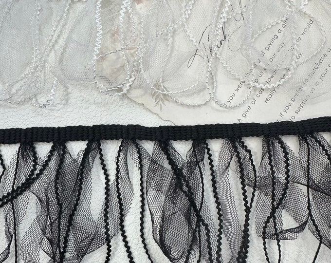 Decorative Lace Trim, Sewing Embellishment, Costume Design (1 Yard)