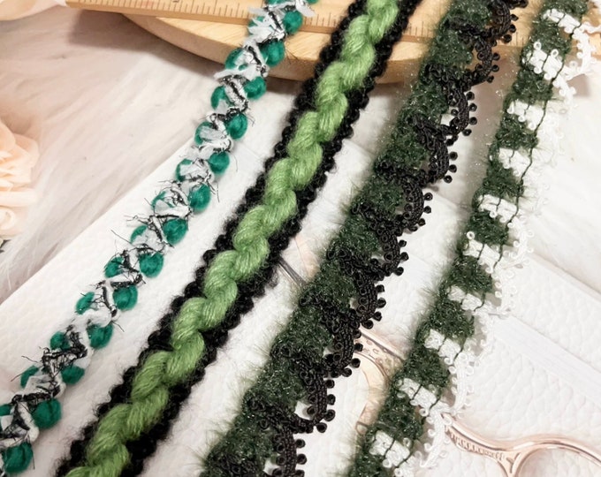 Decorative Lace Trim, Costume Design, Sewing Embellishment (1 Yard)