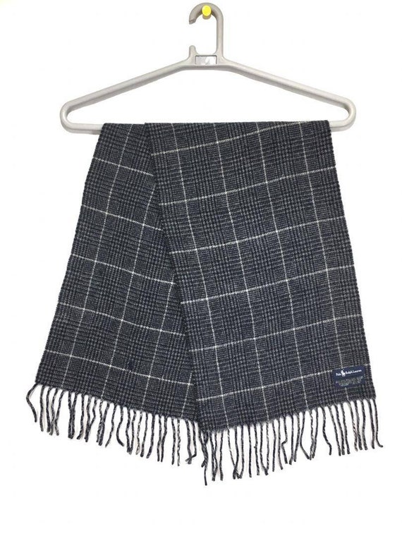 polo label scarf