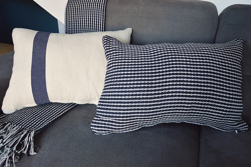 Coussin Noir Motif Torsade, Rectangulaire 60x40cm, Coton Haute Qualité, 100% Naturel et Tissé à La M