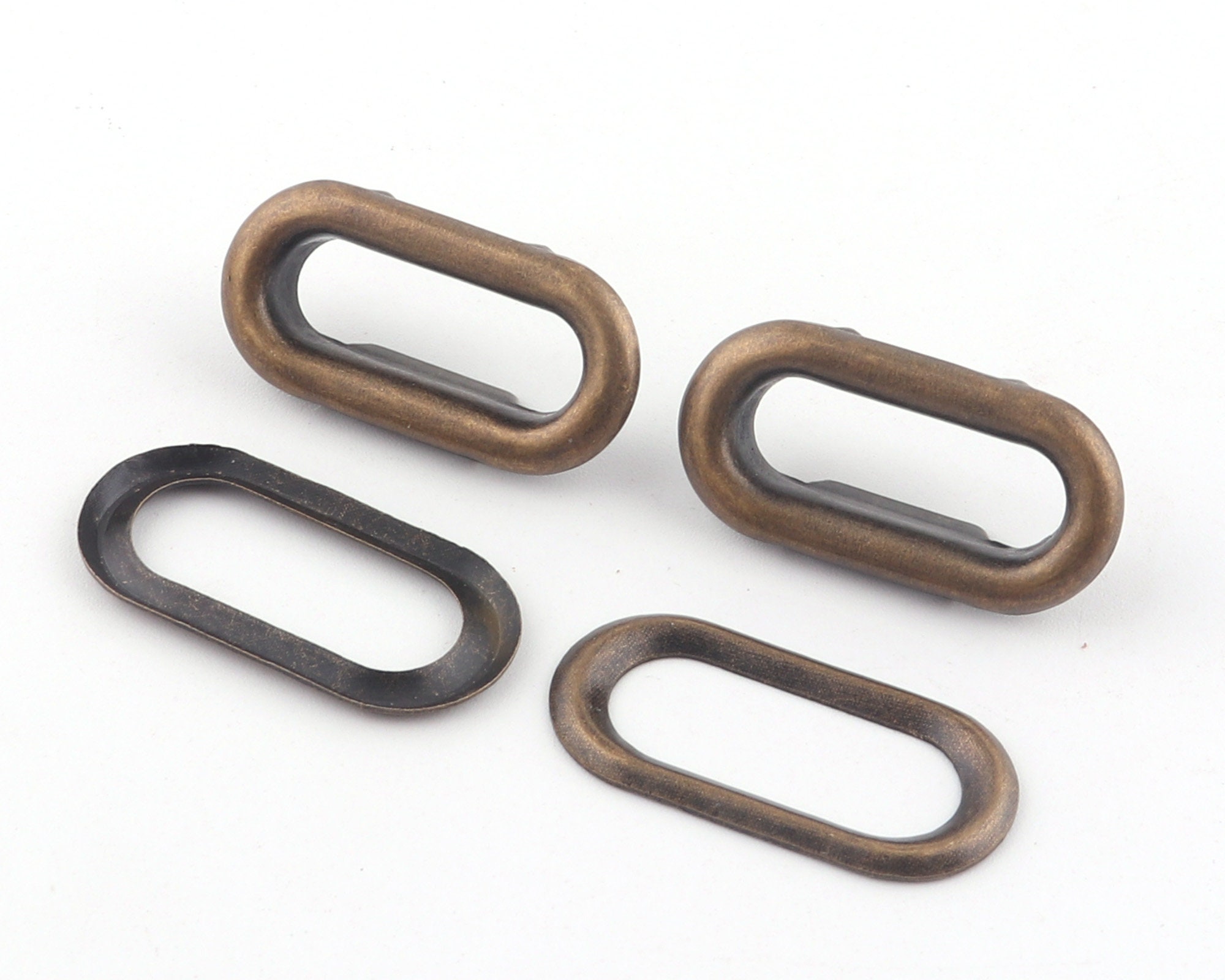 EY – METAL EYELETS