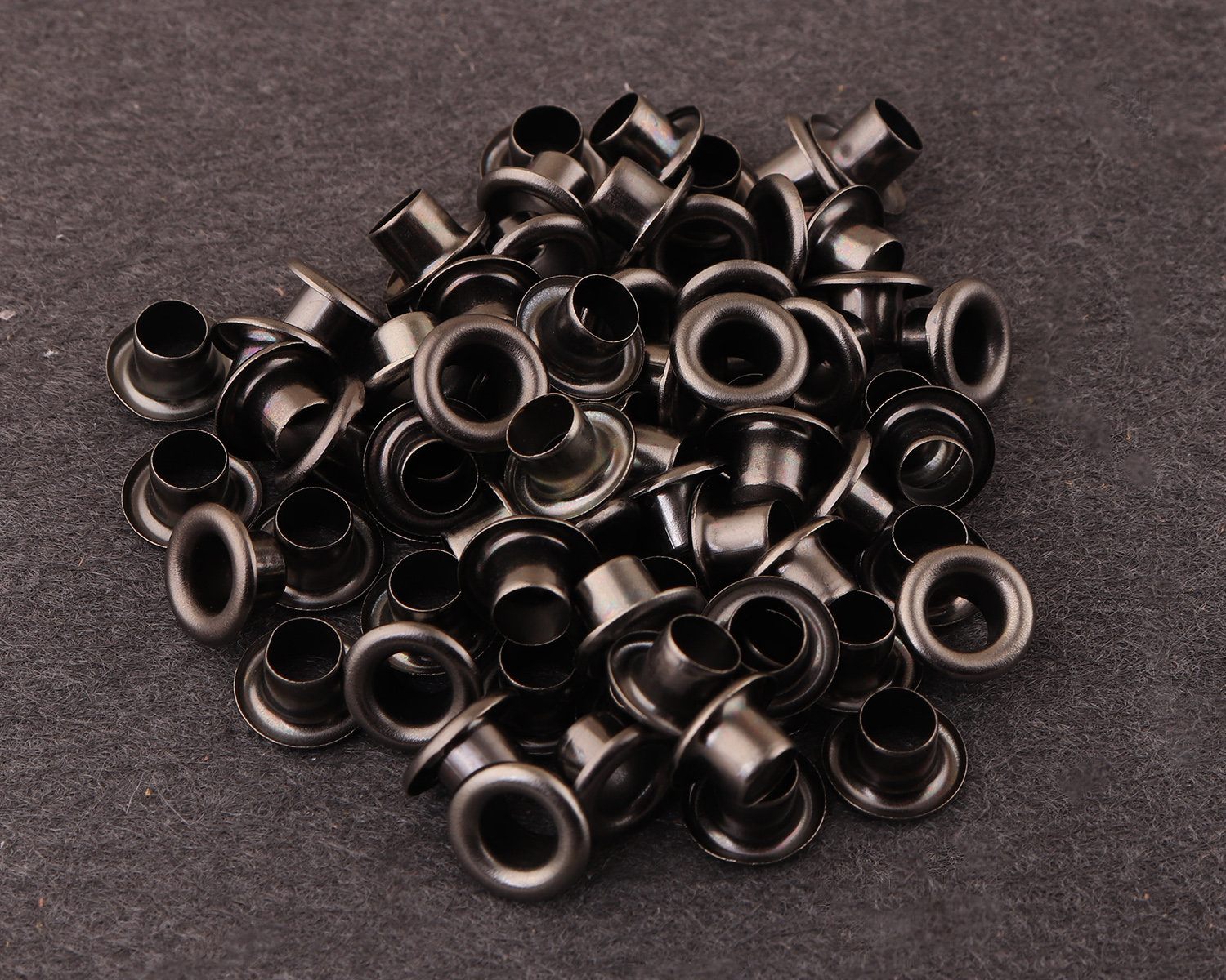 100pcs 4mm Mini gunmetal Eyelets Round Grommet Eyelets Studs for…
