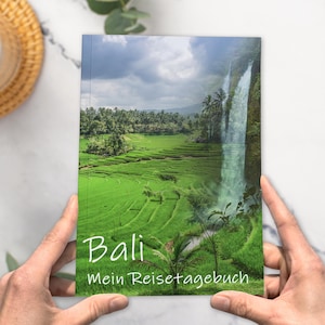 Bali travel diary to fill out | Bali travel book, travel gift with lots of variety | design your own Bali travel guide | A5 | Calmondo