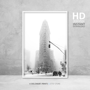 New York Print, Flat Iron Building Print, New York Wall Art, New York Black and White Photography, New York Poster, New York Printable Photo