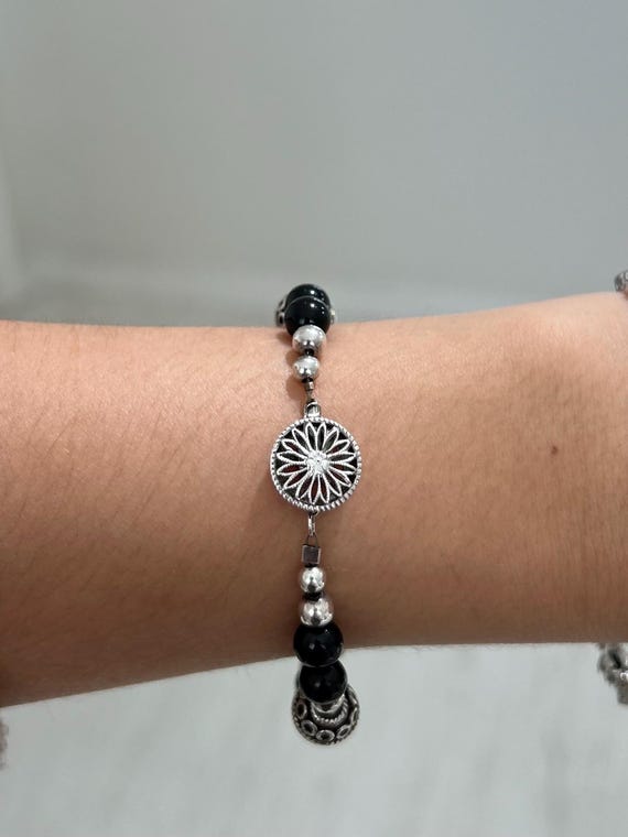 Sterling silver & Onyx beaded handmade bracelet View 3