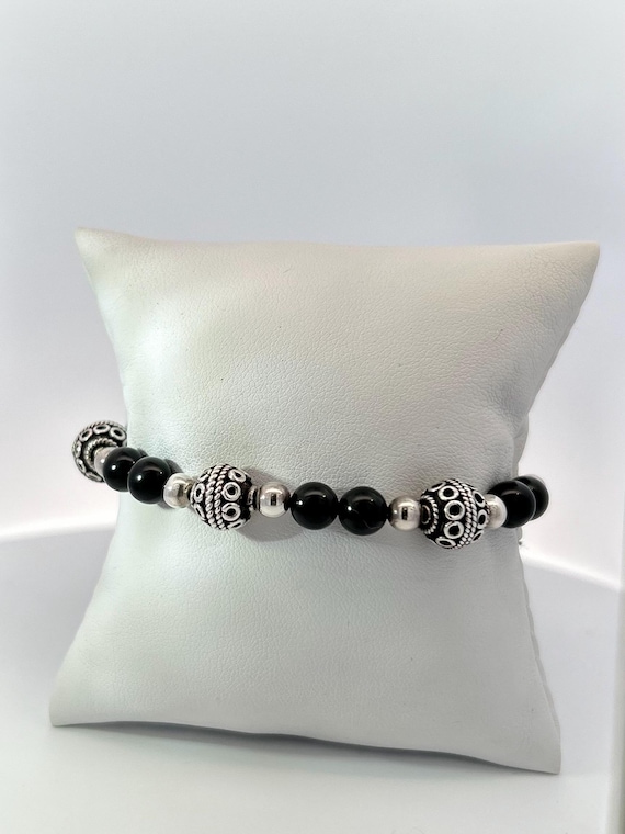 Sterling silver & Onyx beaded handmade bracelet