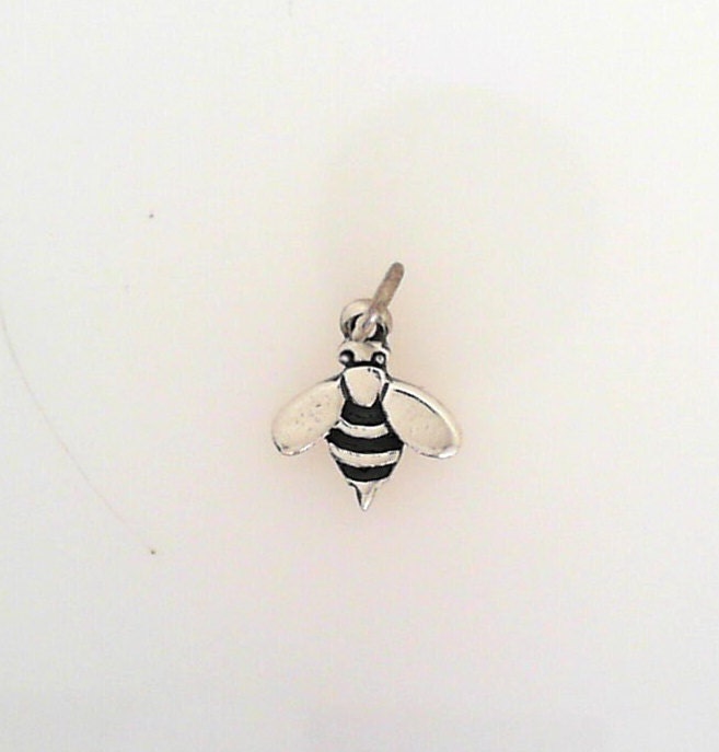 Bee charm shop james avery