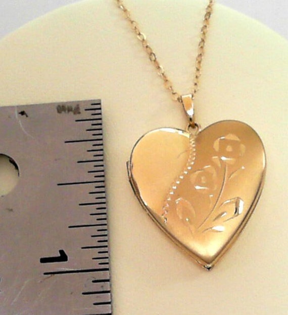10k Yellow Gold Heart Locket on 14k Yellow Gold C… - image 4