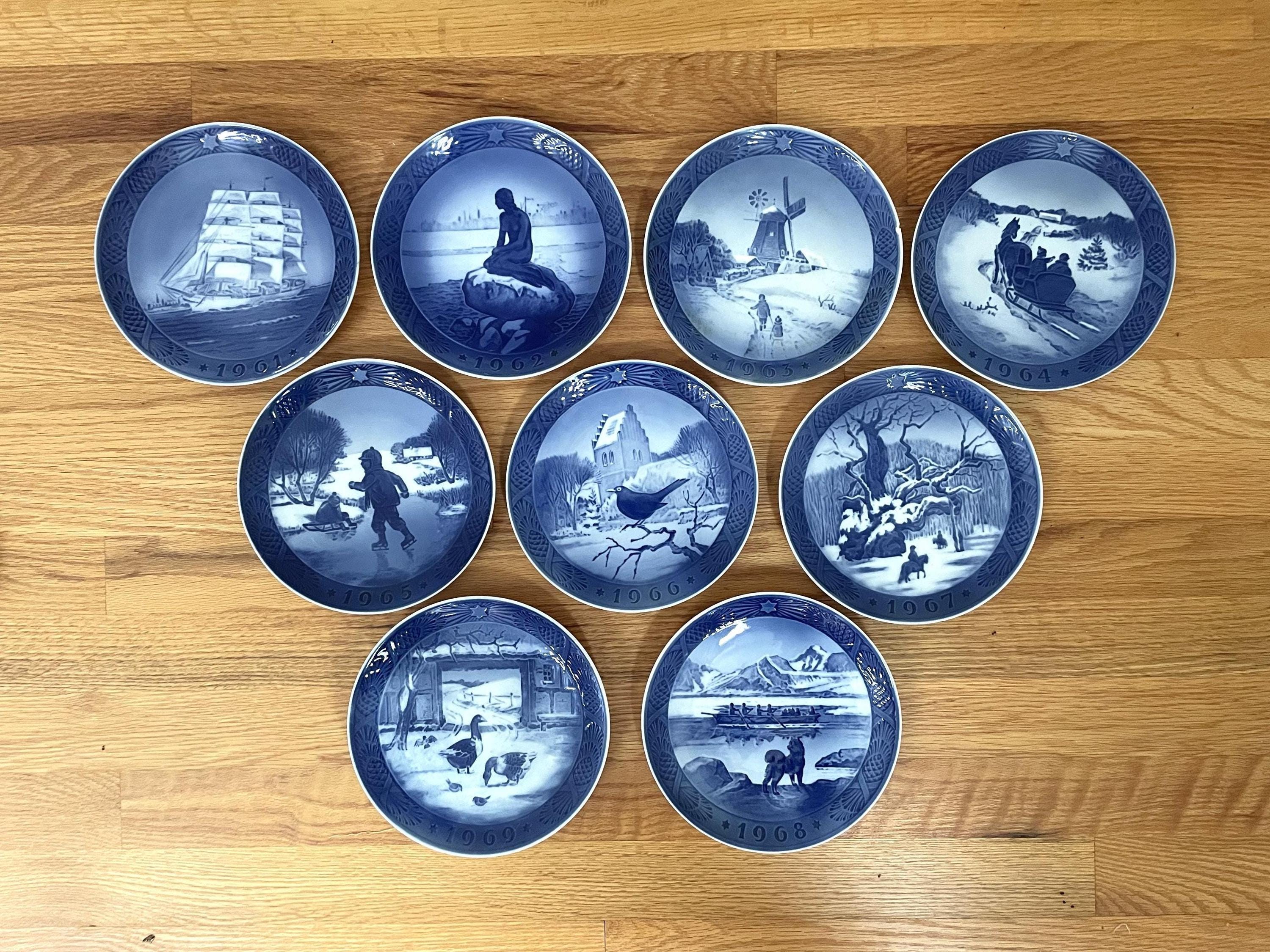 Christmas 1970 Plate - Etsy
