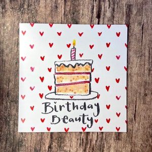 Belleza de cumpleaños, corazones de amor, pastel de cumpleaños, celebrar, tarjeta, mensaje positivo