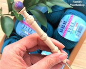 Handmade crochet hook quot Elder Wand Albino quot with steel tip and a druse agate bead on the top. Ergonomic tool.