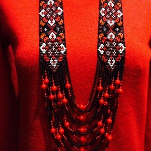Beaded necklace, traditional Ukrainian necklace, Gerdan, Black and Red