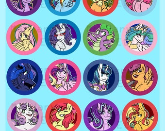Può includere: Un set di 16 spille rotonde da 3,5 cm di diametro con i personaggi principali di My Little Pony: L'amicizia è magia. Le spille sono colorate e mostrano i personaggi in varie pose. Le spille sono disposte in una griglia su uno sfondo blu chiaro.