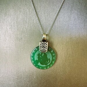 Deco Era Vintage Chinese Frog Etched Sterling Necklace, Vintage Asian Circle Pendant on Sterling Chain,