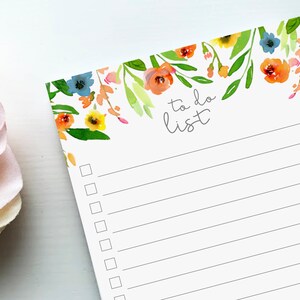 Notatnik z listą zadań do wykonania w kwiaty | Linia listy zadań do wykonania | Notatnik z listą zadań do wykonania w ciągu dnia | Prezent dla nauczyciela | Podkładka na biurko | Ładny kolorowy notatnik z kwiatami