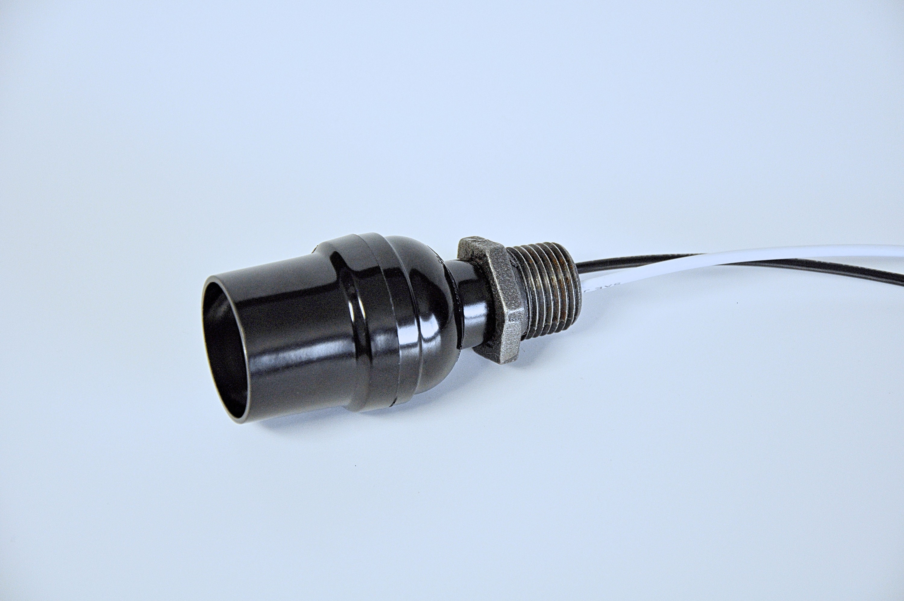 Industrial Pipe Lamp Socket 1/2 and 3/4 120 250 Etsy Canada