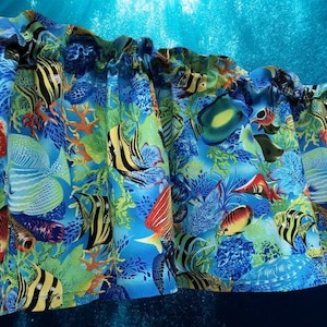 Tropical Aquarium Fish Turtle Plant Life Blue Green Handcrafted Valance NEW