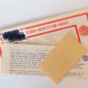 E-Z MAGIC Silk & HAT ROUTINE (1968) / Vintage Silk Magic Trick