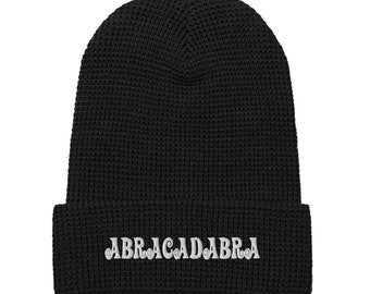 ABRACADABRA GEBORDUURD / Wafelmuts