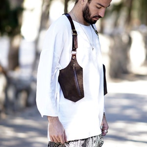 Sac étui en cuir marron Sac à bandoulière en cuir Sac de festival en cuir Burning man Double étui en cuir Sac harnais Gilet en cuir