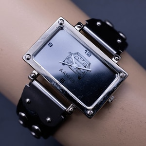 1980&#39;s Vintage Quartz Wirst Watch Retro & Ultra Unique Design, SteamPunk Style, Watch Collector,