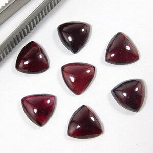 Natural Heyderabadi Garnet Trillion Cabochon 5mm to 15mm Wholesale Loose Gemstone