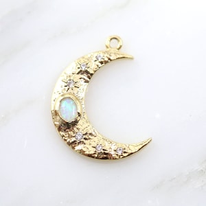 Oval Opal Halbmond Mondsichel CZ Stern Charm Anhänger, Gold überzogener Gold CZ Charm Anhänger, Zirkonia, Stern Schmuck, Mond Schmuck