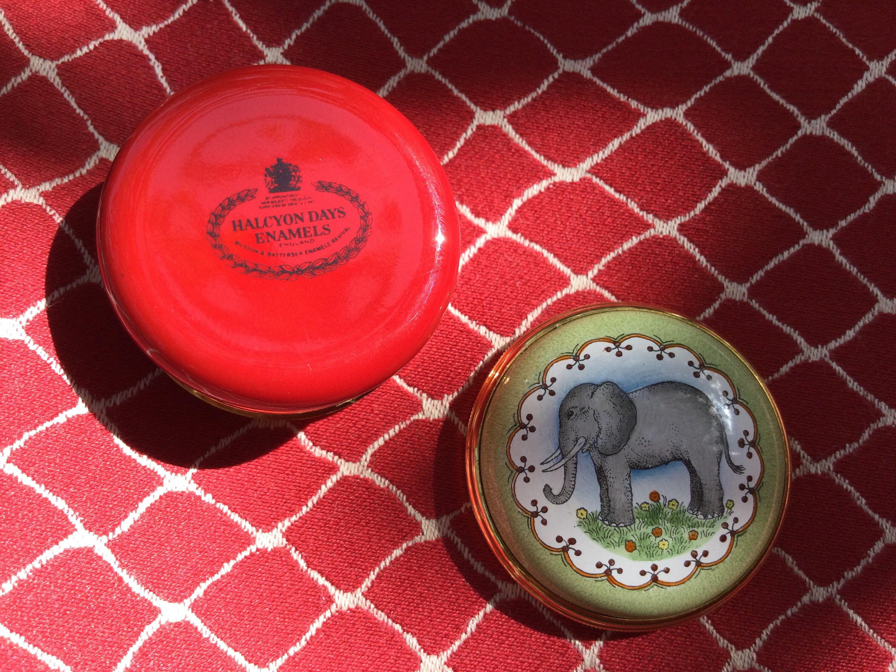 HALCYON DAYS ENAMELS プードル