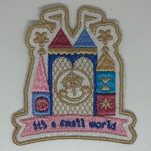 Bestickter Aufnäher von Disney Small World - inspiriert von Disney Small World