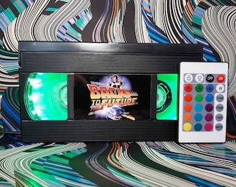 Lámpara VHS retro: decoración de la película "Regreso al futuro"