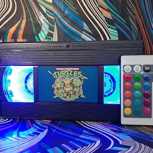 VHS Lamp: Retro Movie Decor with Remote