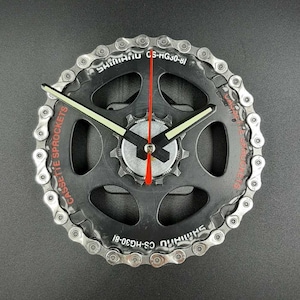 Steampunk wall clock, Recycle bike part, Gift for cyclist, Bicycle clock, Handmade clock, Bike clock, Recycle bicycle art, Bike gear clock
