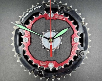 Reloj de engranaje de bicicleta reciclado: decoración de pared de ciclismo hecha a mano
